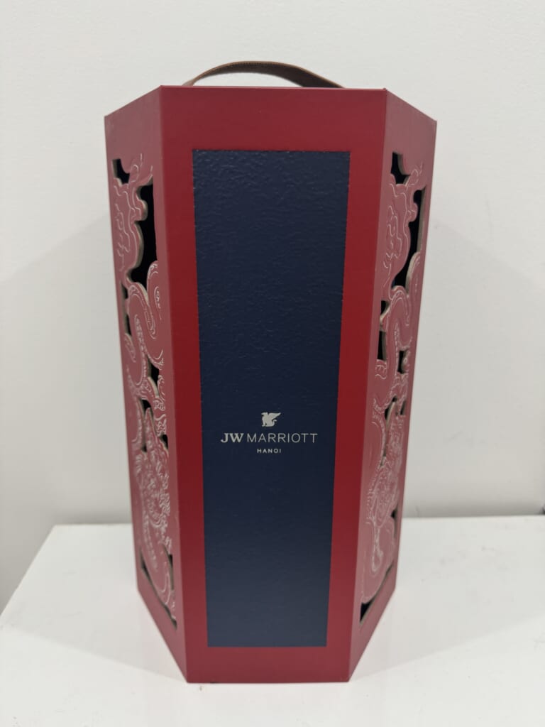 JW Marriott Hanoi mooncake gift box in red and navy packaging